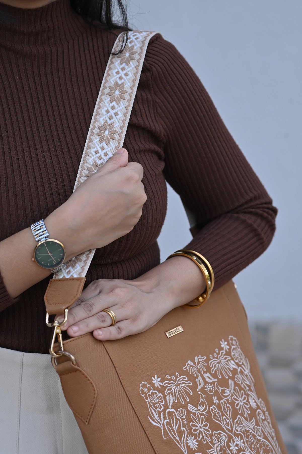 Vanya - Embroidered Single Shoulder Tote