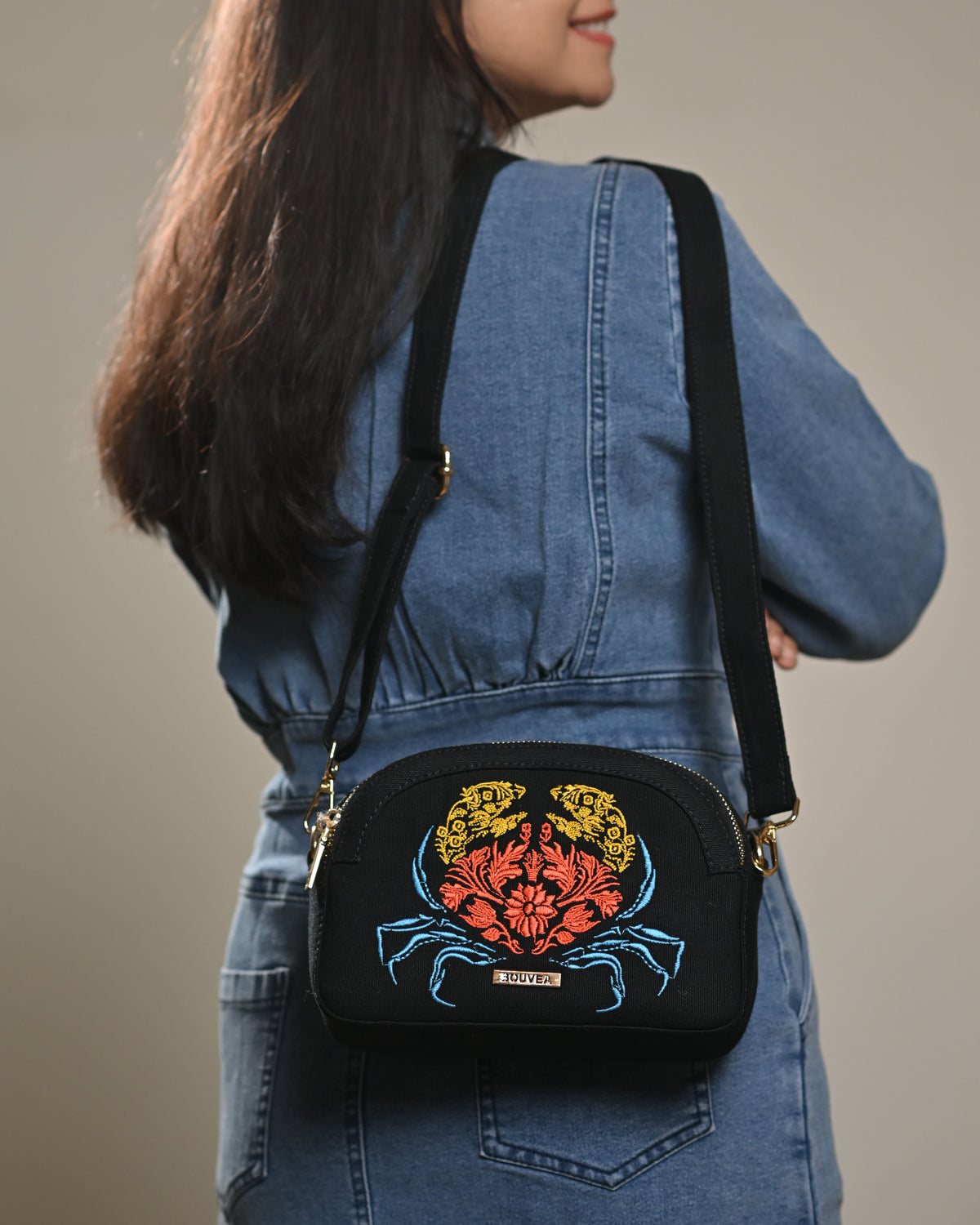 Crabby - Embroidered Canvas Crossbody Bag