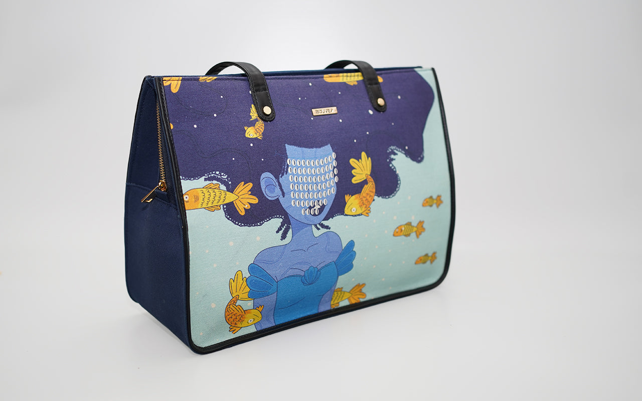 Aquie Tote bag