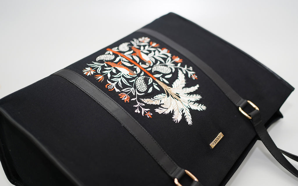 Palmora Tote