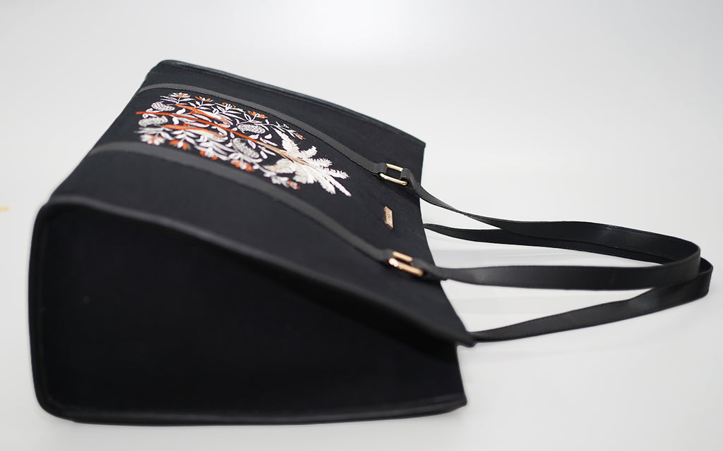 Palmora Tote