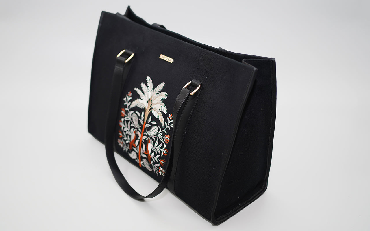 Palmora Tote